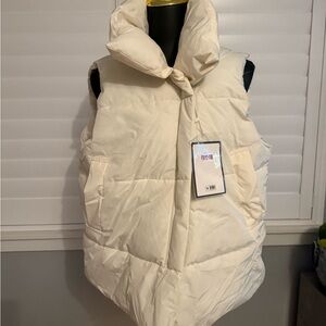 Women's Cream Puffer Vest
